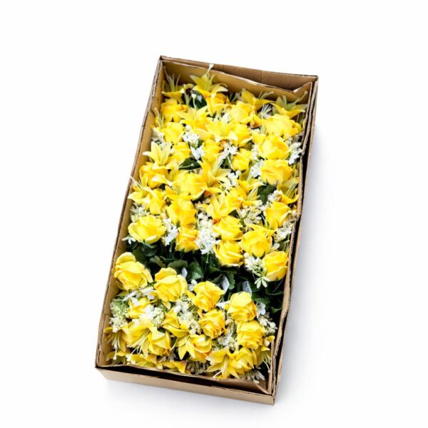 Kytica ruža s ľaliou ležata x12 s pvc doplnkom yellow – Obrázok 2